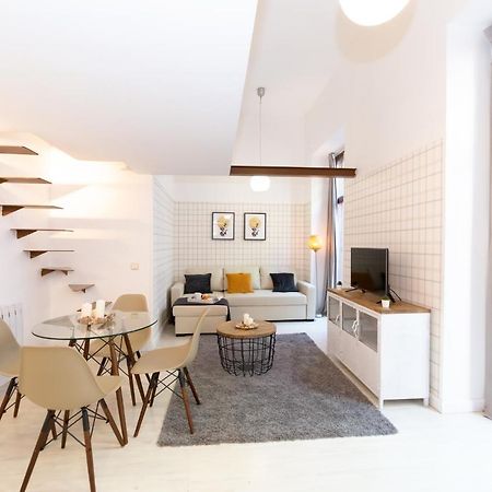 Apartamentos Puerta Del Sol I Madrid Exterior photo
