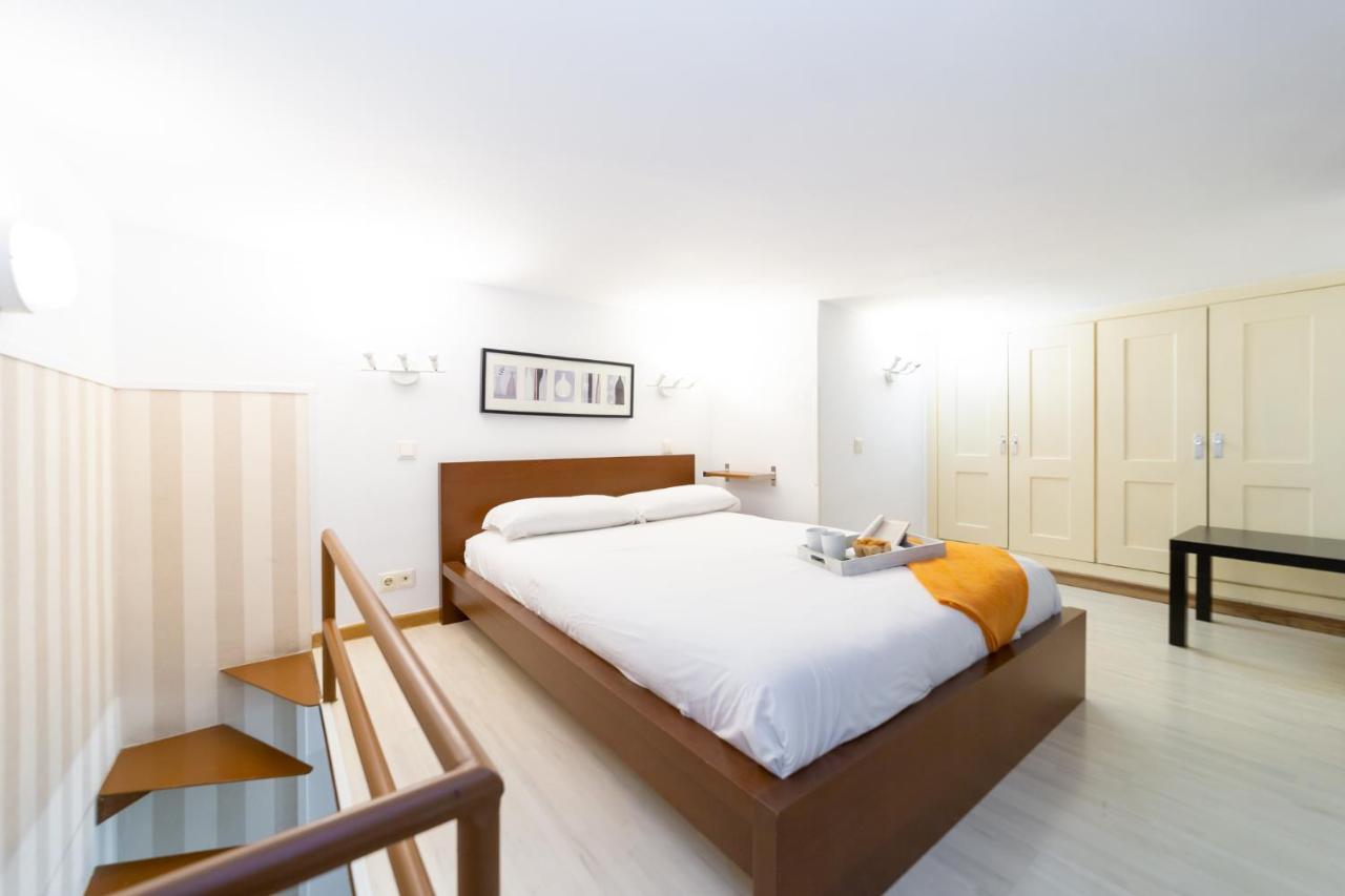Apartamentos Puerta Del Sol I Madrid Exterior photo